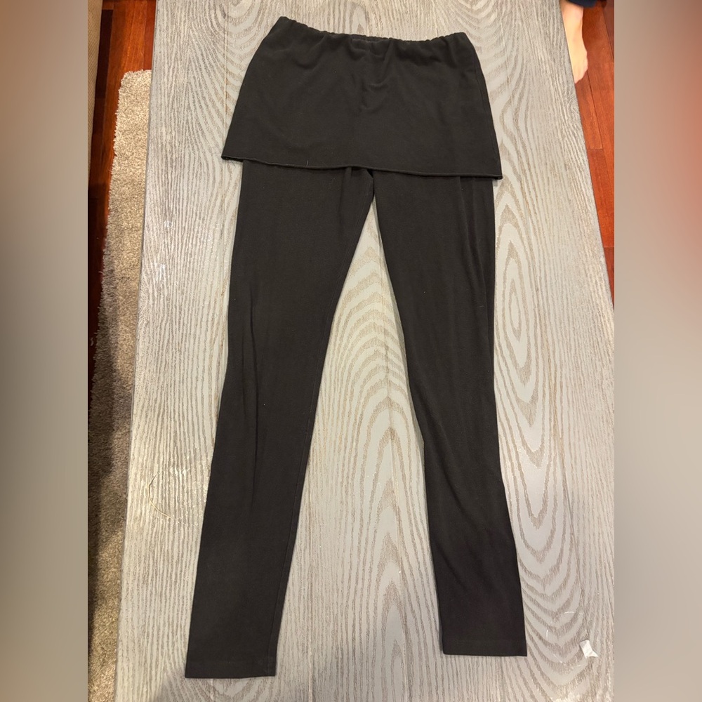 T.La black skirt leggings
